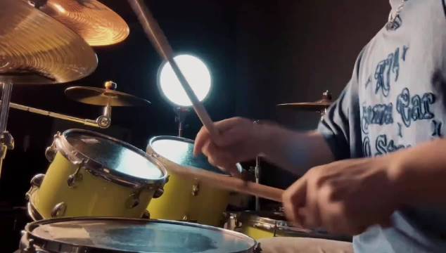 网友深情告白：见你必飞奔拥抱