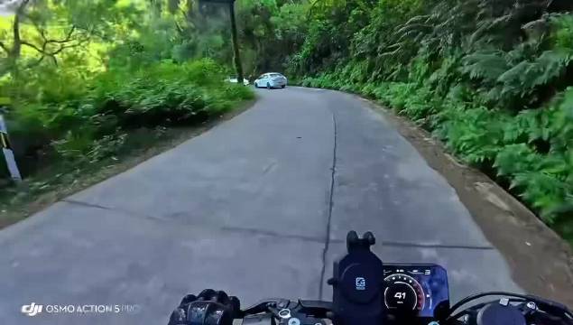 奔驰：您zhei也太客气了！