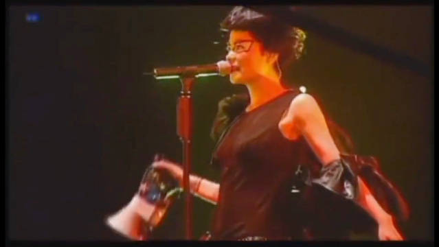 王菲《开到荼靡》Live版唱出世纪末清醒