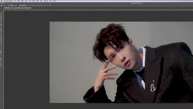 把热爱刻进时间表盘，每一帧都是过去与未来的回响和期待