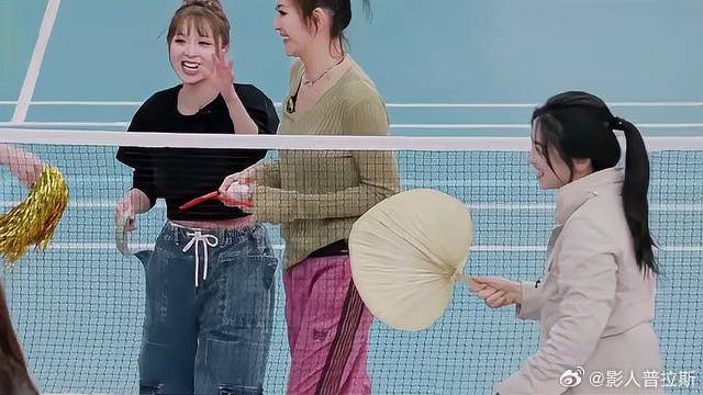 陈意涵吴倩曾可妮朱珠，打羽毛球的神仙组合！