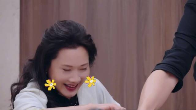 刘晓庆骨密度达同龄人172%，录制节目受伤仍坚持完成