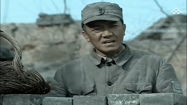 亮剑：魏和尚和段鹏打得难解难分，李云龙正巧瞧见，他会怎么处置这俩活宝！