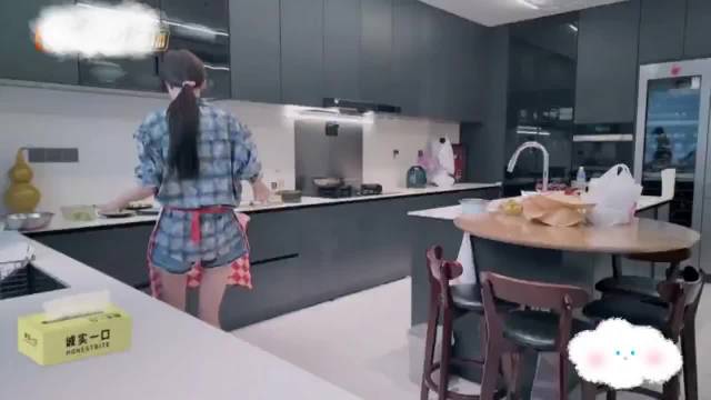 孙怡演我第一次做饭的样子