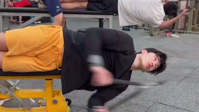 汪顺日常训练 从此现偶霸总有了脸