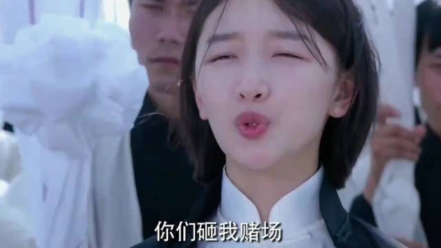 父亲被黑帮害死 女儿知道后 霸气灭了整个黑 帮