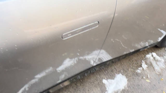 小鹏全系车型支持手套触控开车门，对比特斯拉燃油车更便捷