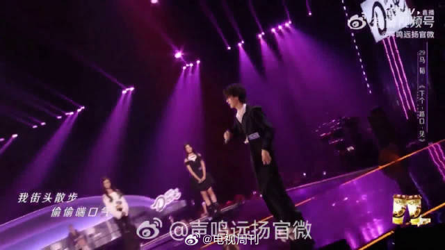 谢霆锋儿子Lucas唱跳舞台表现获赞