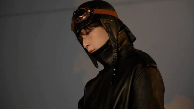 张艺兴登时装男士十二月刊封面，工作室发文诠释探索精神