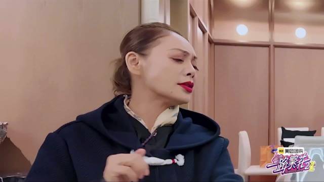 柯淳自曝拍戏接吻细节，何赛飞感叹短剧尺度大