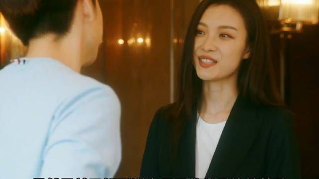 女孩原本以为终于可以卖出第一套房，怎料却被自己的老板抢了先机！