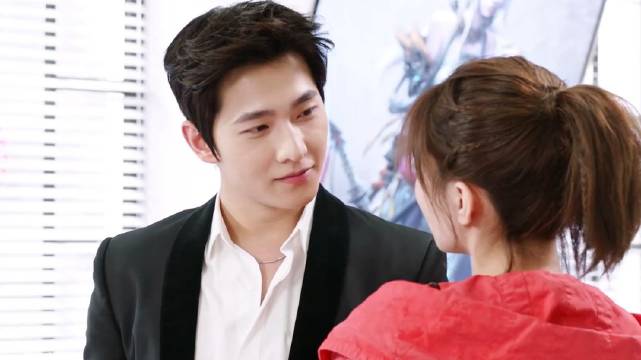 大家明明都知道是大神叶秋，可他却为什么又叫叶修？