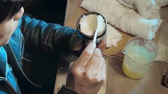 顶级爆破专家被陷害成替罪羊面临死刑