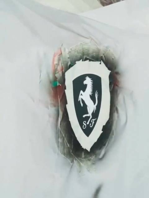 法拉利盾牌标制造过程，也不过如此啊