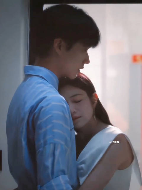 陈妍希周柯宇被曝恋情相差20岁