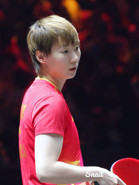 库存～萌萌的晃来晃去的美～ 是漂亮的小学生吗