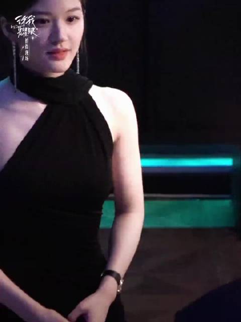 赵露思陈伟霆新剧角色互飙演技,虚情假意拉扯感十足