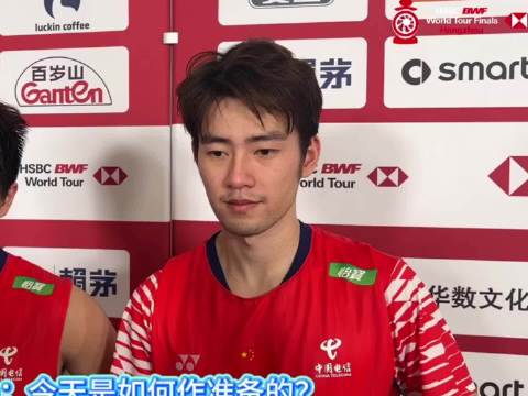 帅的很凌厉…脸又瘦凹下去了