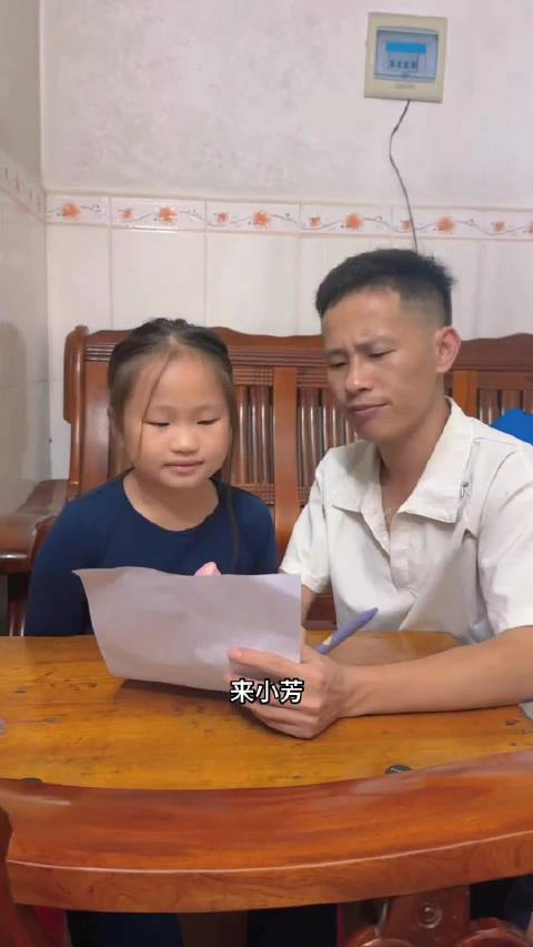 如果这小女孩去演周星驰的电影，那真的是太合适了