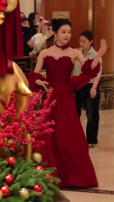 宣璐一年连拍六部戏展现强劲续航力