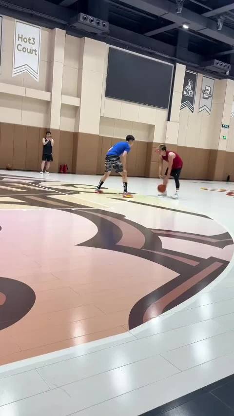 广东德比：郭艾伦又要打球了