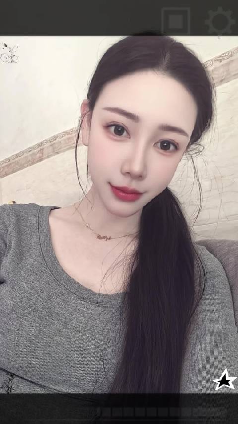 朴素的生活里有自己的宁静和幸福，慢热喜静