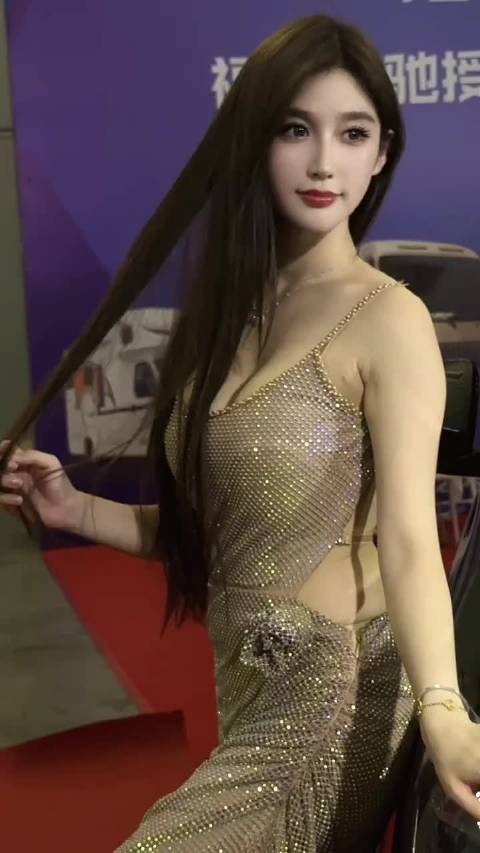 极品车模李书欣