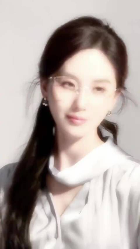 心脏跳动的频率就是眼镜和刘诗诗 的匹配度 最美还是 刘诗诗