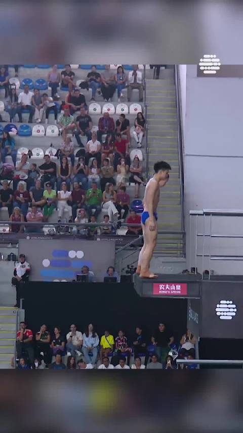 跳水世界杯中国队混团夺金，欣赏最后一跳407C的精彩表现吧 陈芋汐