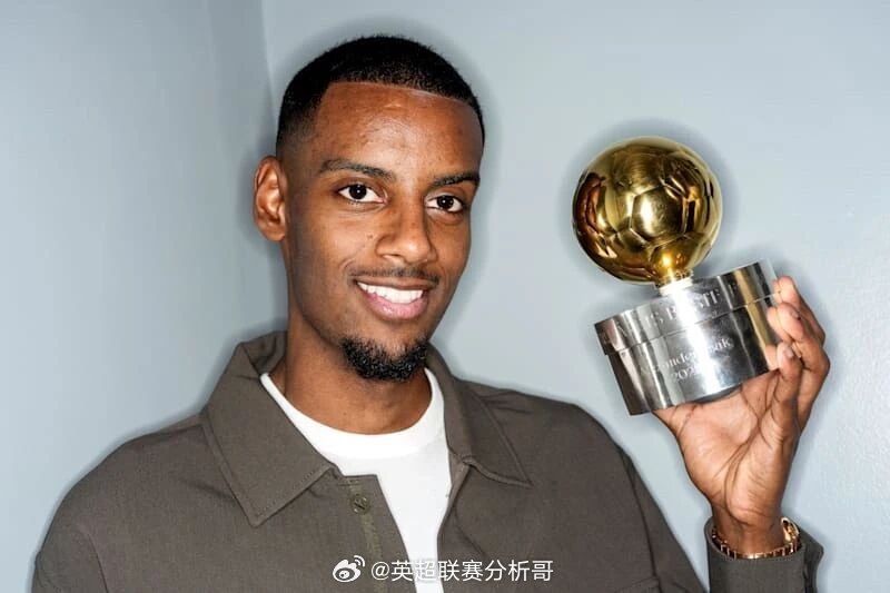 利物浦前锋伊萨克获2025瑞典金球奖，终结纽卡70年冠军荒