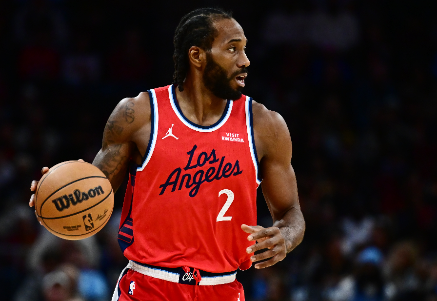 快船为何再度陷入“领先-崩盘”怪圈？不敌雷霆的背后，球队空间问题与角色球员定位暴露了哪些深层隐患？