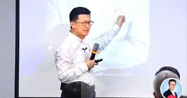 方永飞吐槽雷军惹争议：言论180度翻转被批博眼球