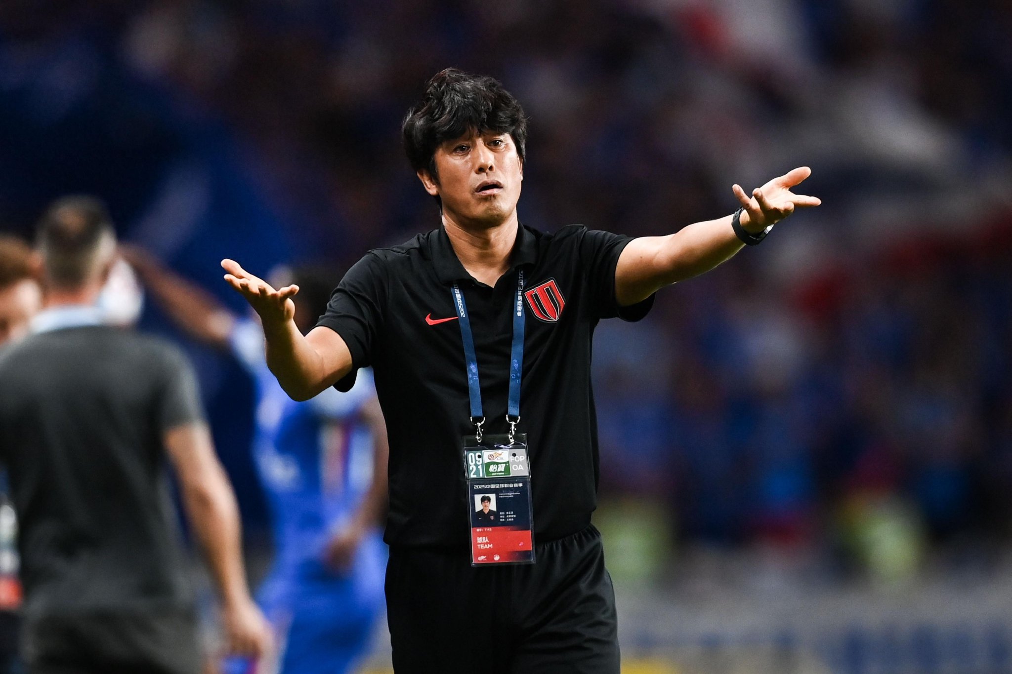 中超转会-徐正源告别成都蓉 李明引进2大边后卫 北京国安新帅浮现