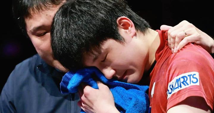 夺冠归国却遭冷落！张本智和自己都没想到，日本国内会这样对待他