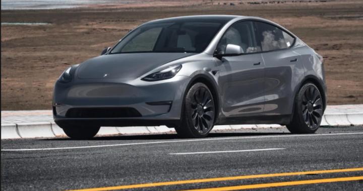 11月SUV销量变局：Model Y登顶 尚界H5成黑马的底层逻辑