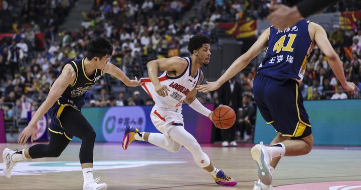 CBA常规赛：广东东阳光胜广州朗肽海本