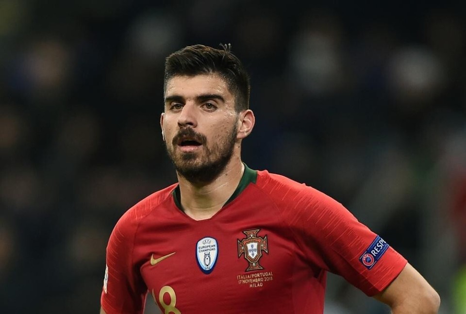 泰晤士：鲁本-内维斯有意冬窗重返英超，纽卡和曼联在关注他