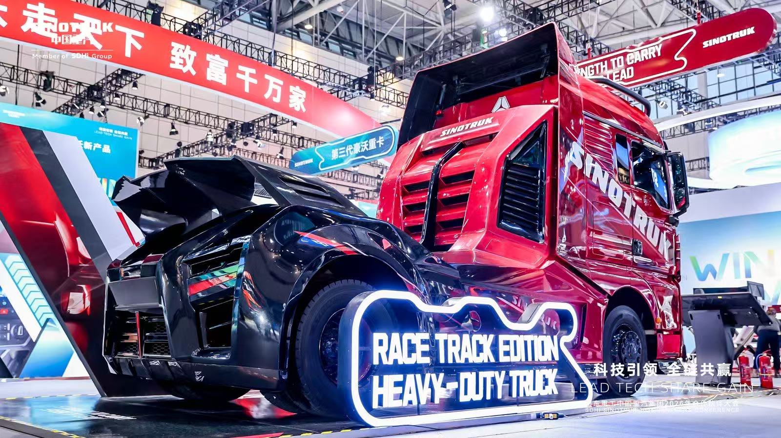 中国重汽重卡年产销30万辆背后的智造跃迁