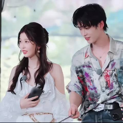 原来我们朝朝暮暮碰碰胳膊原来是习惯