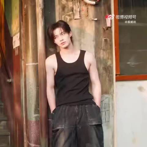 网友追剧发现曾错过的演员何与