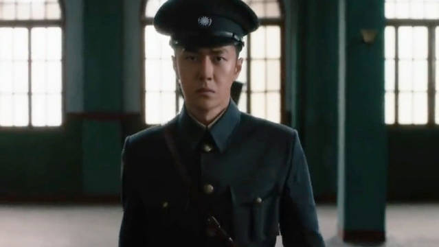 看过很多遍了，但是每次看到最后一个回眸还是哭了