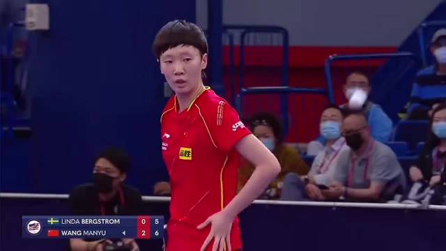 每逢大赛必有削球三年后王曼昱再次交手