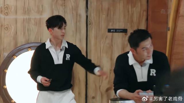 李晨被蔡徐坤秒撕 坤坤推理能力太强，下秒卧底全都懵了！