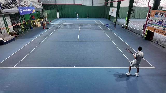 男仆网球技术显著提升，底线对抗展现新突破