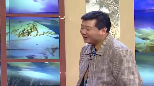 赵本山本想讨好范伟，结果听说他被革职，立马原形毕露丨春晚