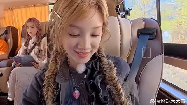 张真源不愧是直男！ 要求姚译添叫自己宝贝，性取向太奇怪