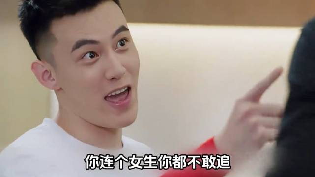 杨紫唱蓝蓝的天空白云飘简直就是本人