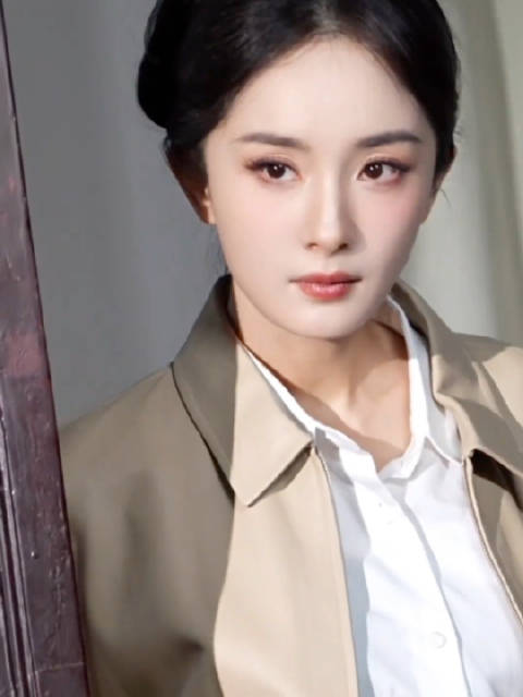 Happiness blooms where you find beauty in little things…