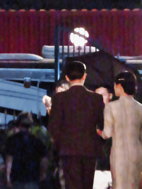 何贤绮文演绎老派父母爱情，细碎日常见证地久天长