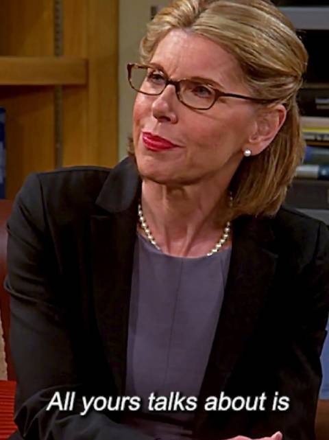 两位妈妈谈育儿趣事引共鸣